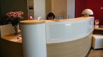 De La Hotel 3*