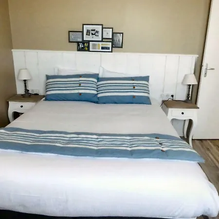 De La Hotel 3*